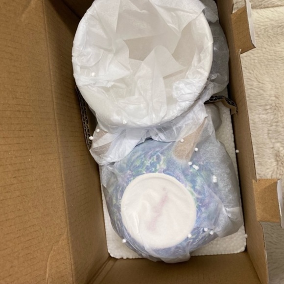 Lilly Pulitzer Ceramic Coffee Mugs (Set of 2) - Picture 4 of 4